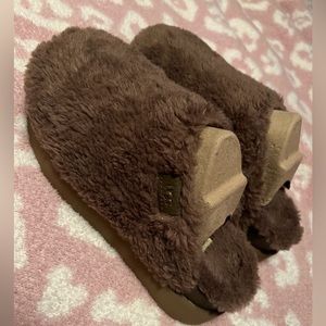 Ugg fuzz sugar slipper